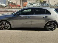 Usado Mercedes A35 AMG 306 CV (225 kW) 2023 Gris / plata Berlina