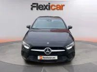Usado Mercedes A180 116 CV (85 kW) 2019 Negro Utilitario