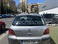 Usado Peugeot 307 90 CV (66 kW) 2003 Gris / plata Berlina