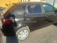 Usado Seat Ibiza Reference 90 CV (66 kW) 2015 Negro Berlina