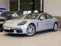 Usado Porsche Panamera 462 CV (339 kW) 2018 Gris claro Familiar