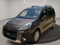 Usado Peugeot Partner Tepee Outdoor 115 CV (84 kW) 2014 Marrón Monovolumen