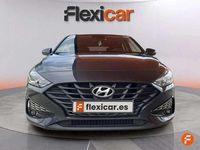 Usado Hyundai i30 111 CV (81 kW) 2022 Gris Berlina