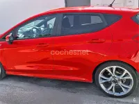 Usado Ford Fiesta ST-Line 125 CV (91 kW) 2017 Rojo Utilitario