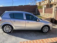 Usado Opel Astra Cosmo 100 CV (73 kW) 2006 Gris / plata Berlina