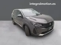 Usado Peugeot 5008 Allure 130 CV (95 kW) 2021 Gris SUV