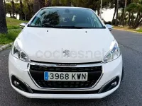 Usado Peugeot 208 Signature Sky 99 CV (72 kW) 2019 Blanco Utilitario