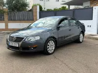 Usado VW Passat Edition 110 CV (80 kW) 2010 Gris / plata Berlina
