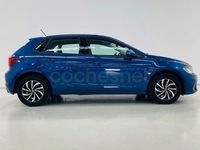 Usado VW Polo Life 95 CV (69 kW) 2023 Azul Berlina