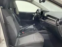 Usado Skoda Fabia Selection 95 CV (69 kW) 2024 Blanco Utilitario