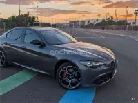Usado Alfa Romeo Giulia Veloce 280 CV (205 kW) 2024 Gris / plata Berlina