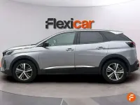 Usado Peugeot 3008 Allure 131 CV (96 kW) 2023 Gris SUV