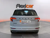 Usado Skoda Karoq Style 150 CV (110 kW) 2021 Blanco SUV
