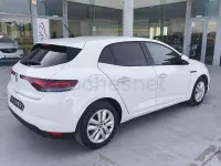 Usado Renault Mégane II Business 115 CV (84 kW) 2022 Blanco Berlina