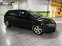 Usado Seat Leon Reference 90 CV (66 kW) 2012 Negro
