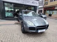 Usado Porsche Cayenne Turbo 450 CV (330 kW) 2004 Gris / plata SUV