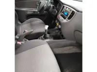 Usado Kia Rio 110 CV (80 kW) 2006 Gris Utilitario