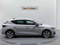 Usado Seat Leon FR 204 CV (150 kW) 2025 Blanco Berlina