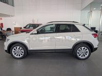 Usado VW T-Roc Life 110 CV (80 kW) 2023 Beige SUV