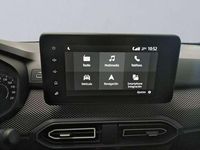 Usado Dacia Jogger Expression 110 CV (80 kW) 2024 Verde Monovolumen