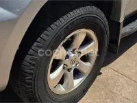 Usado Toyota Land Cruiser 163 CV (119 kW) 2005 Gris / plata SUV