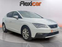 Używany Seat Leon Reference 90 KM (66 kW) 2017 Biały Sedan/Limuzyna
