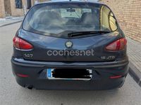 Usado Alfa Romeo 147 Distinctive 115 CV (84 kW) 2002 Gris / plata Utilitario