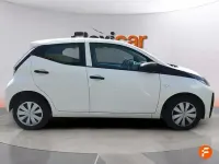 Usado Toyota Aygo X-cite 69 CV (50 kW) 2016 Blanco Utilitario