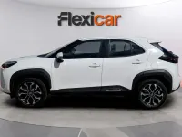 Usado Toyota Yaris Active 116 CV (85 kW) 2022 Blanco Utilitario