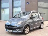 Usado Peugeot 1007 75 CV (55 kW) 2006 Gris / plata Monovolumen