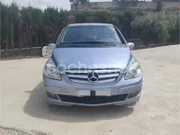 Usado Mercedes B200 140 CV (102 kW) 2006 Gris / plata Monovolumen