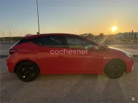 Usado Opel Astra 200 CV (147 kW) 2018 Rojo Berlina