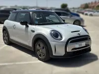 Usado Mini Cooper SE 135 kW (184 CV) 2022 Gris Utilitario