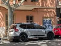 Usado Dacia Jogger Extreme 110 CV (80 kW) 2022 Gris / plata Monovolumen