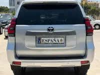 Usado Toyota Land Cruiser Limited 177 CV (130 kW) 2019 Gris / plata SUV