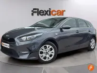 Usado Kia Ceed 136 CV (100 kW) 2023 Gris Utilitario