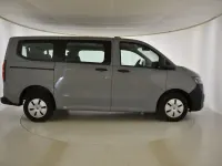 Usado VW Caravelle 110 CV (80 kW) 2025 Gris/plata Van