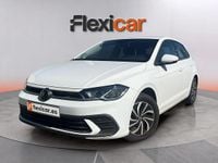 Używany VW Polo Life 95 KM (69 kW) 2021 Biały Hatchback