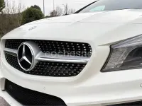 Usado Mercedes CLA200 Shooting Brake AMG line 136 CV (100 kW) 2016 Blanco Familiar