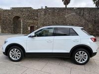 Käytetty VW T-Roc Life 150 HP (110 kW) 2023 Valkoinen Katumaasturi