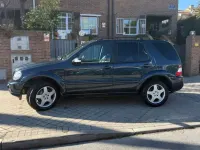 Usado Mercedes ML320 250 CV (183 kW) 2004 Azul SUV