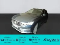 Usado Volvo XC60 Plus 350 CV (257 kW) 2022 Azul SUV