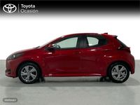 Usado Toyota Yaris Hybrid Active 116 CV (85 kW) 2024 Rojo Berlina
