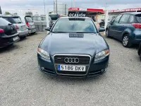 Usado Audi A4 204 HP (150 kW) 2006 Cinzento Sedan