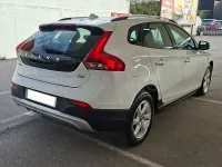 Usado Volvo V40 Kinetic 115 CV (84 kW) 2014 Blanco Berlina
