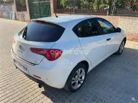 Usado Alfa Romeo Giulietta Distinctive 140 CV (102 kW) 2012 Blanco Utilitario