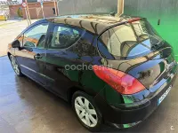 Usado Peugeot 308 90 CV (66 kW) 2008 Negro Berlina