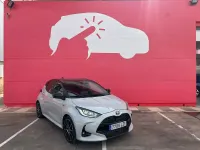 Usado Toyota Yaris Hybrid Edition 116 CV (85 kW) 2022 Blanco
