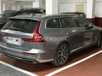 Usado Volvo V60 Inscription 340 CV (250 kW) 2021 Gris / plata Familiar