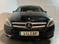 Usado Mercedes B200 136 CV (100 kW) 2013 Negro Utilitario